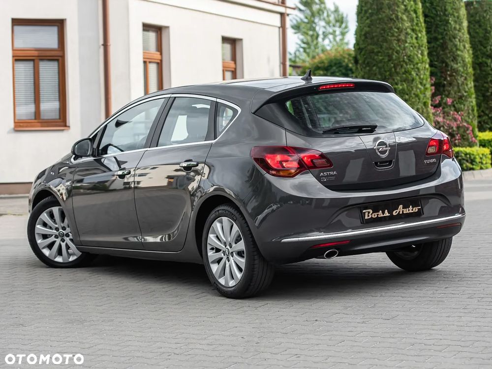 Opel Astra 1.4 Turbo Cosmo - 10