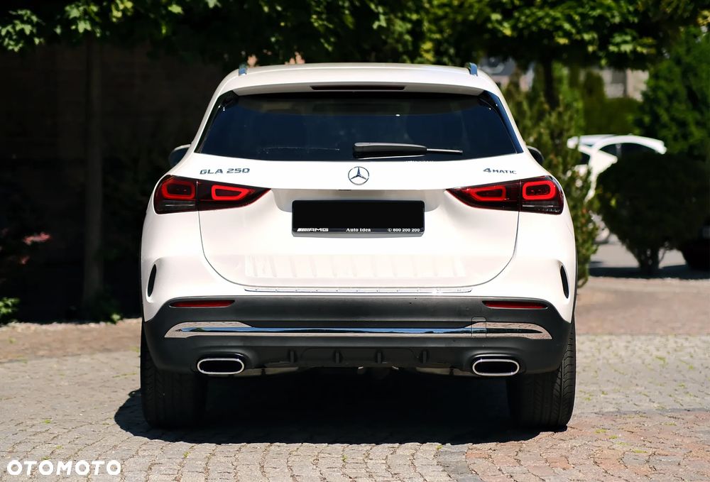 Mercedes-Benz GLA 250 4-Matic AMG Line - 5