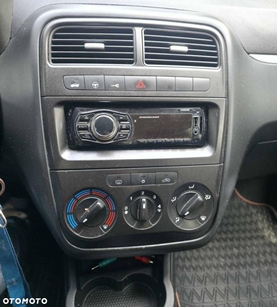 Fiat Grande Punto 1.4 8V Feel - 10