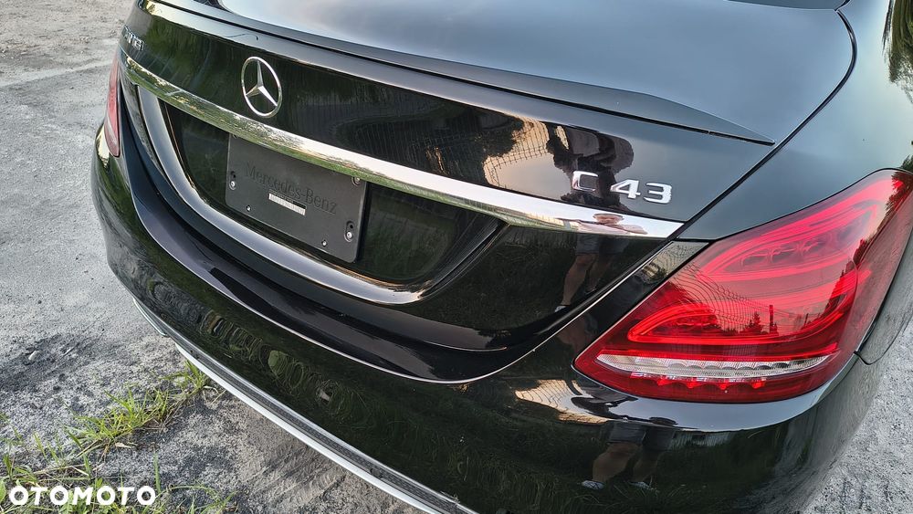 Mercedes-Benz Klasa C AMG 43 4Matic 9G-TRONIC - 11
