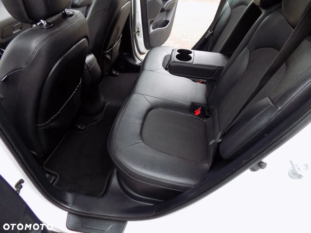 Hyundai ix35 1.7 CRDi 2WD Comfort - 10