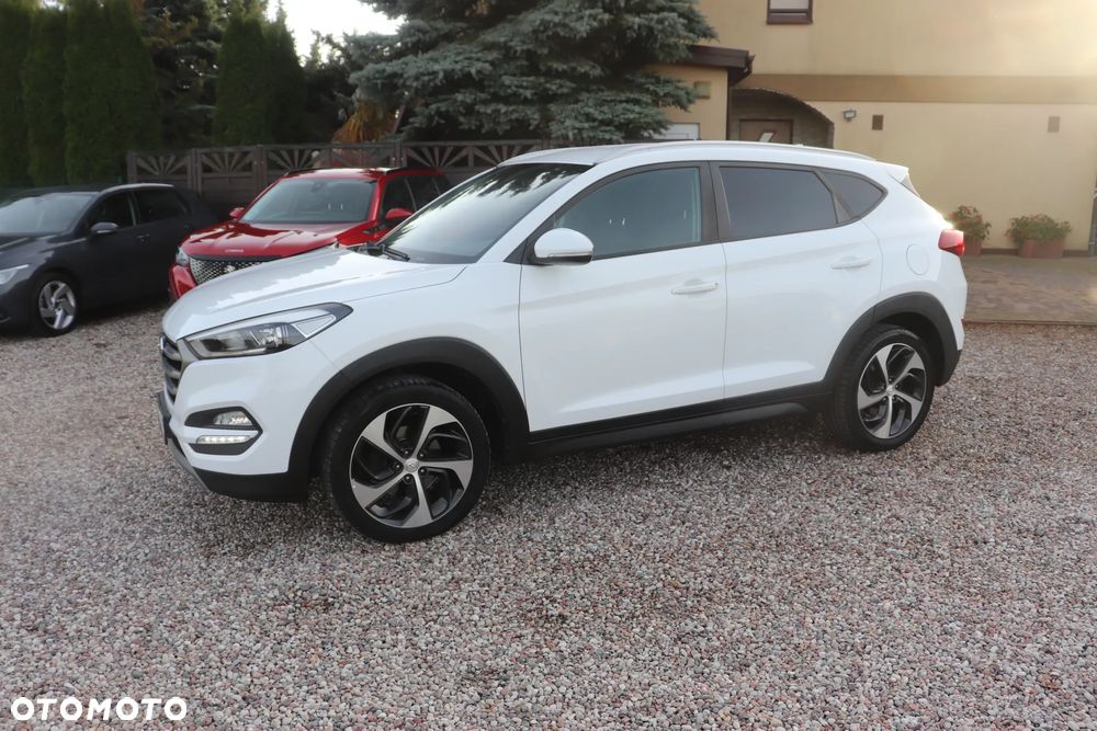 Hyundai Tucson 2.0 CRDI Comfort 4WD - 2
