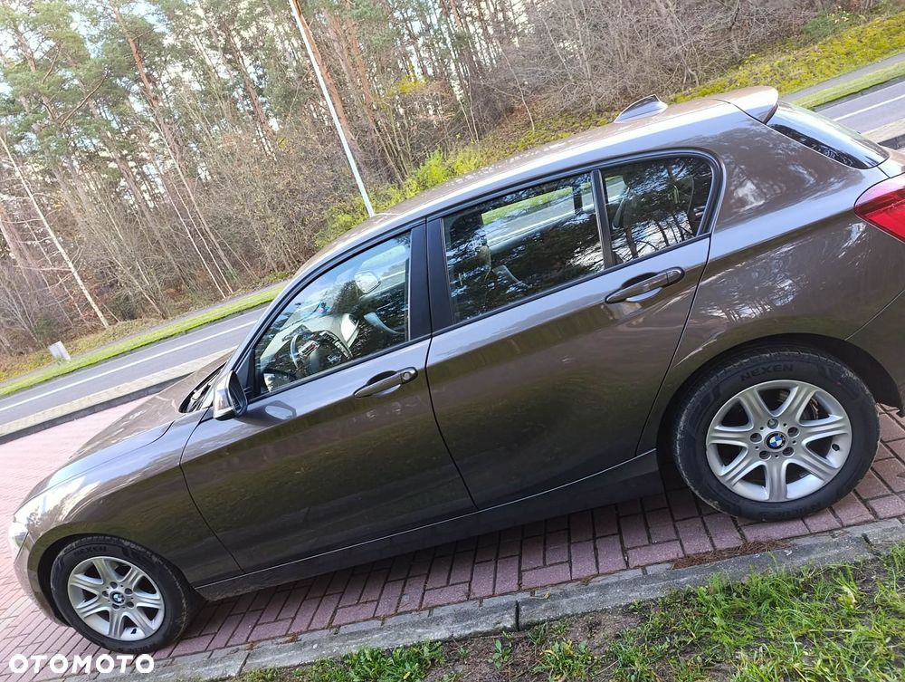 BMW Seria 1 116i - 16