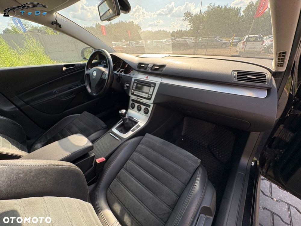 Volkswagen Passat Variant 2.0 TDI DPF 4Mot Highline - 30