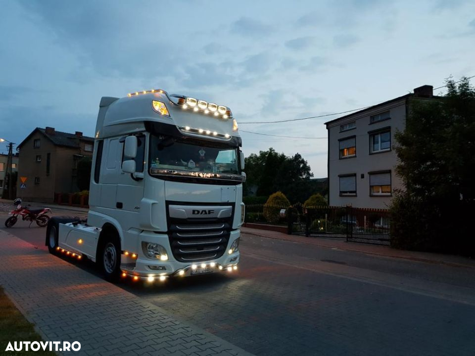 Bara proiectoare, Super Space Cab, Daf XF 105 Euro 6 - 4