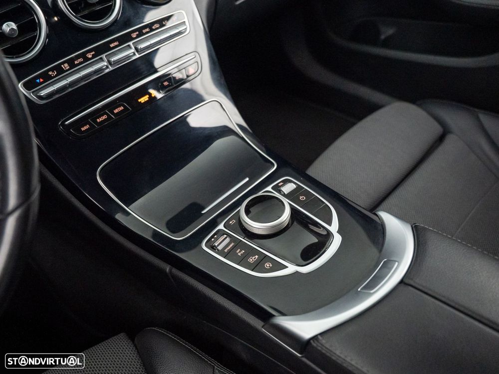 Mercedes-Benz C 220 d Avantgarde - 26