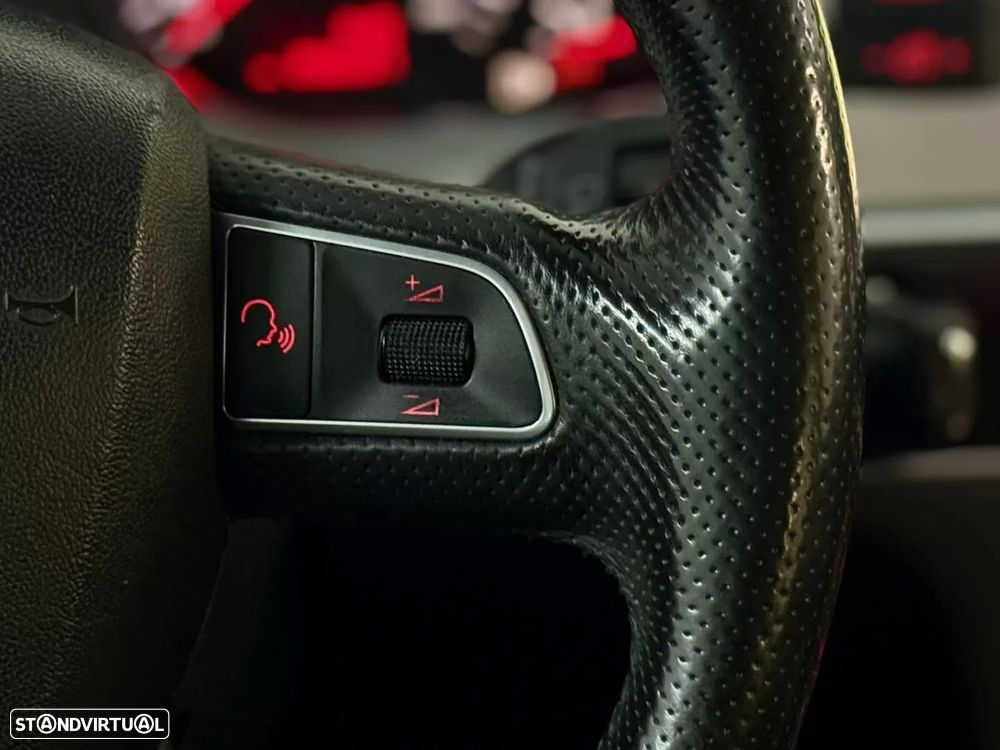 Audi A6 Avant 2.0 TDi S-line - 33