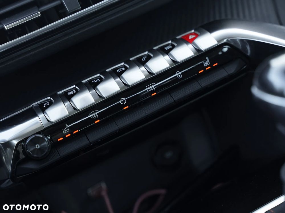 Peugeot 3008 1.6 BlueHDi Active S&S - 22