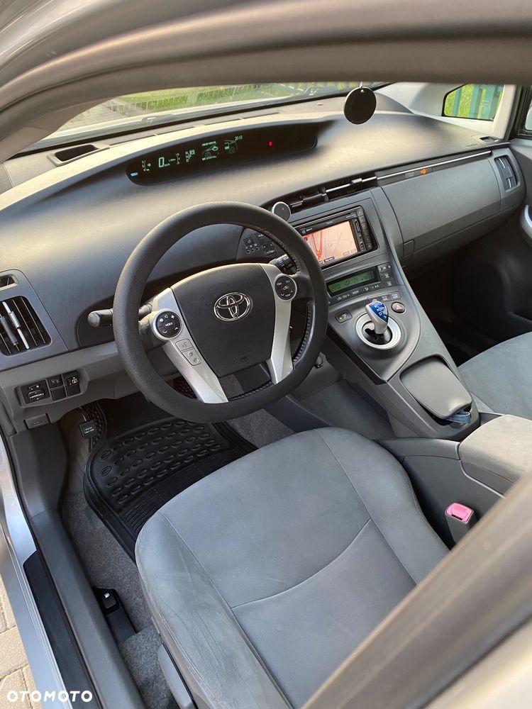 Toyota Prius - 11