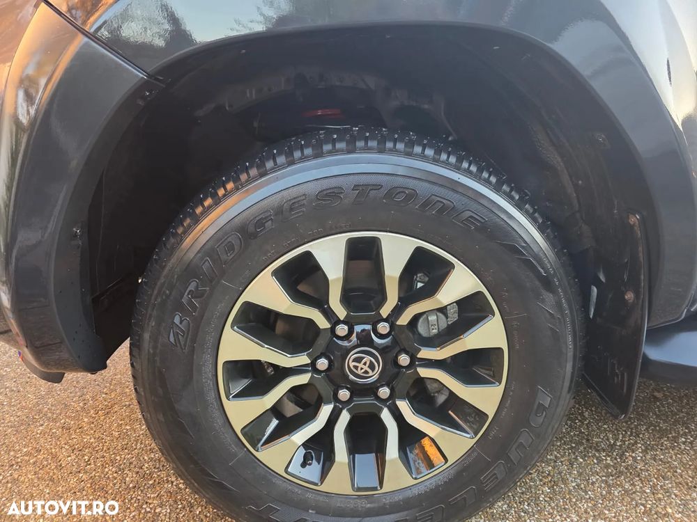 Toyota Hilux 2.8D 204CP 4x4 Double Cab AT GR Sport - 9