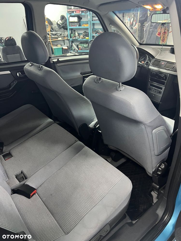 Opel Meriva - 9