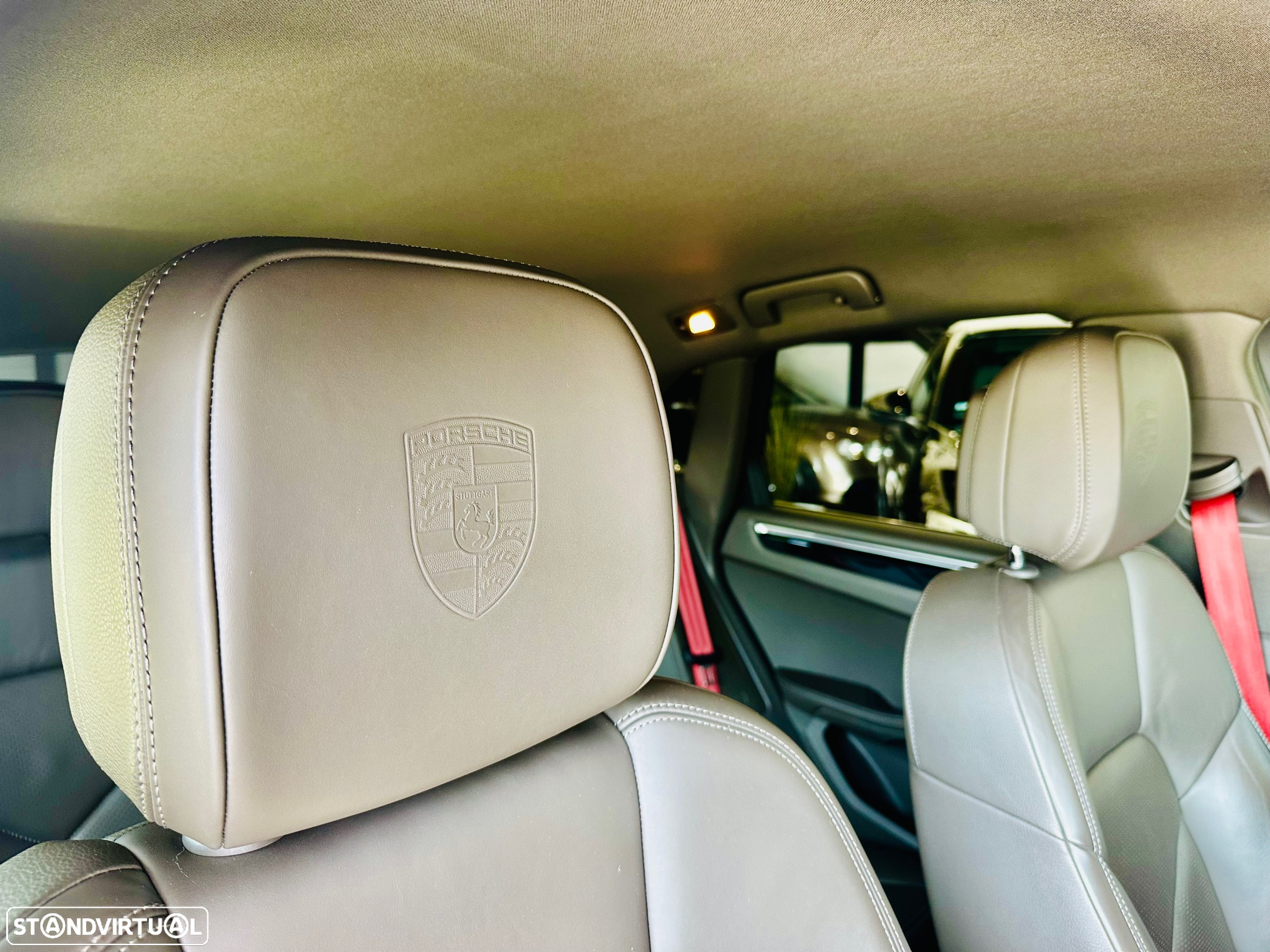 Porsche Macan - 34