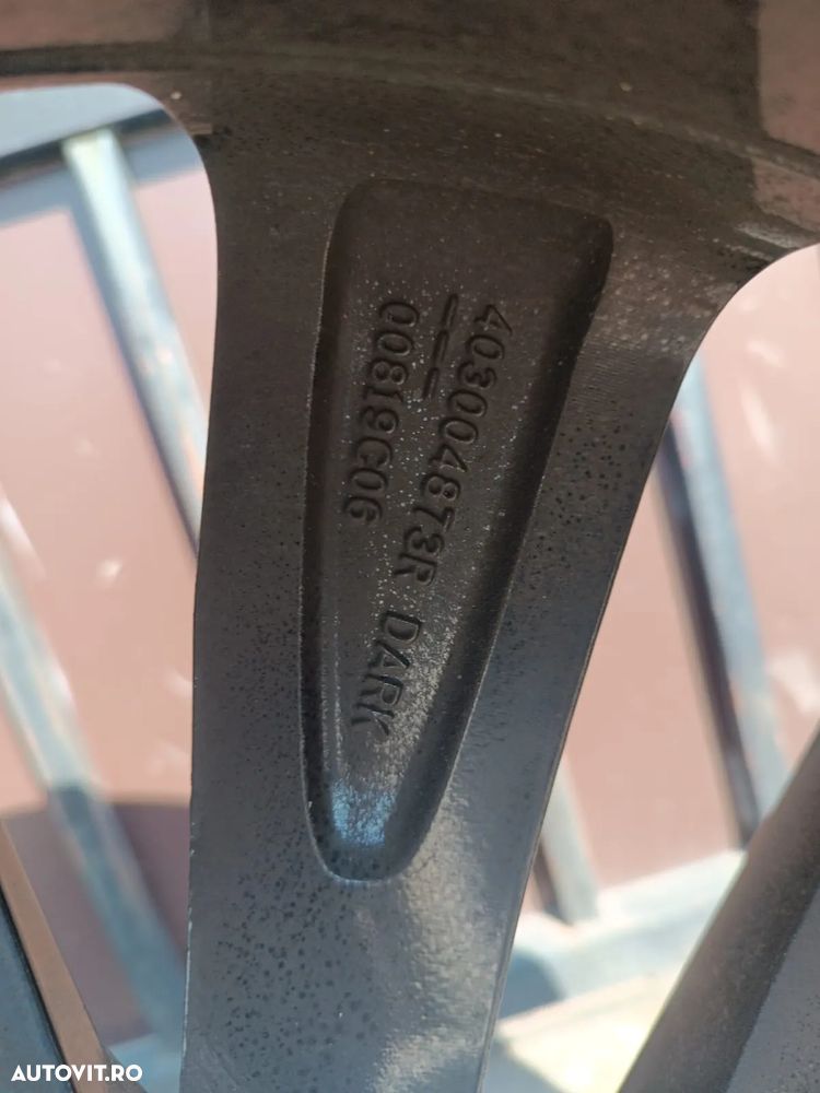 JANTA  ALIAJ R19 Renault Austral - 9