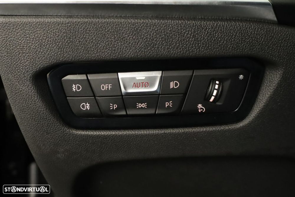 BMW 420 d Desportiva M Auto - 23