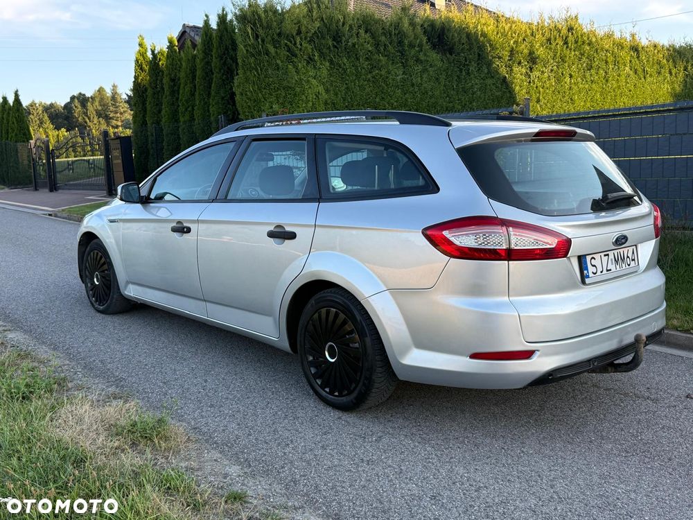 Ford Mondeo - 28