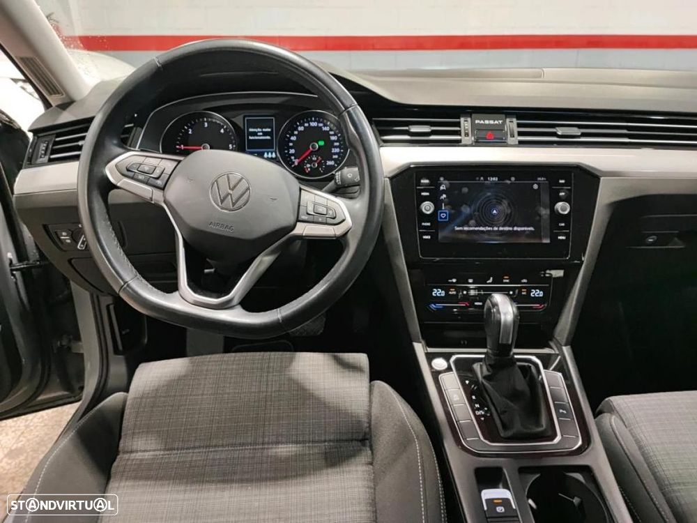 VW Passat Variant 2.0 TDI Business DSG - 4