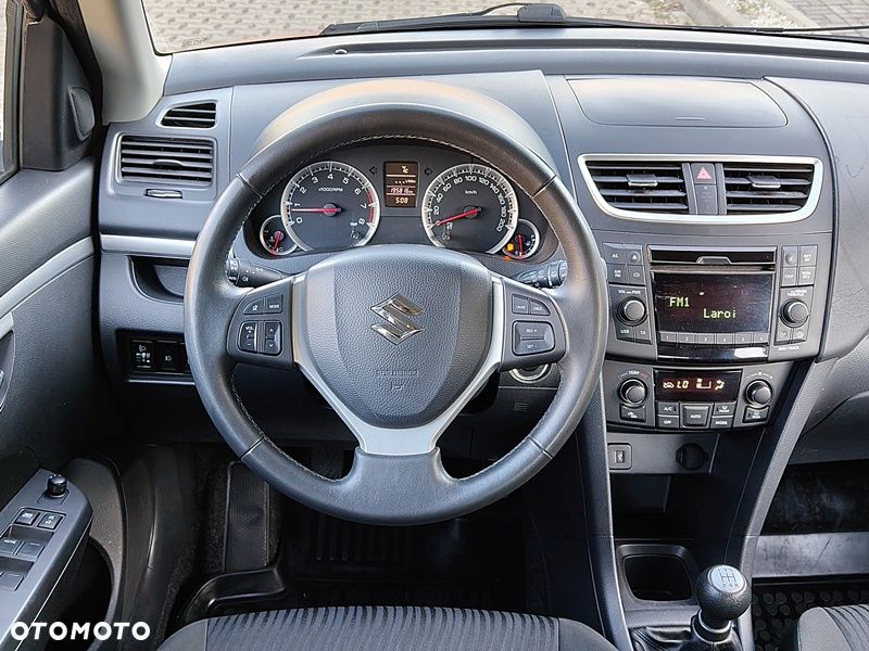 Suzuki Swift 1.2 Premium - 8