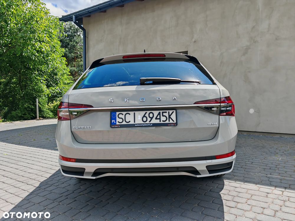 Skoda Superb 2.0 TDI SCR 4x4 Scout DSG - 8