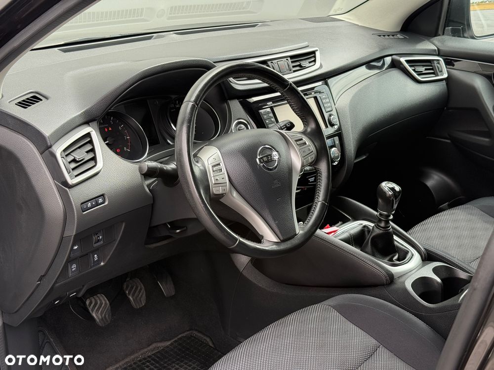Nissan Qashqai - 11