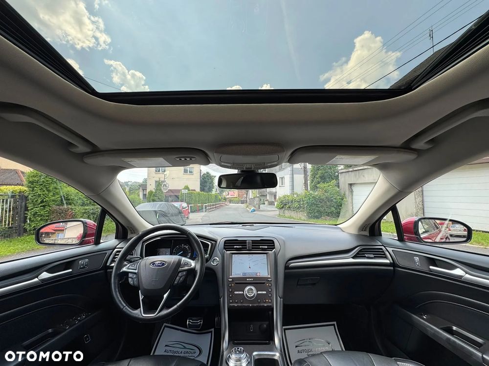 Ford Mondeo 2.0 Hybrid Titanium - 16