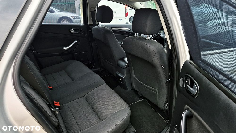 Ford Mondeo 2.0 Platinium X - 36
