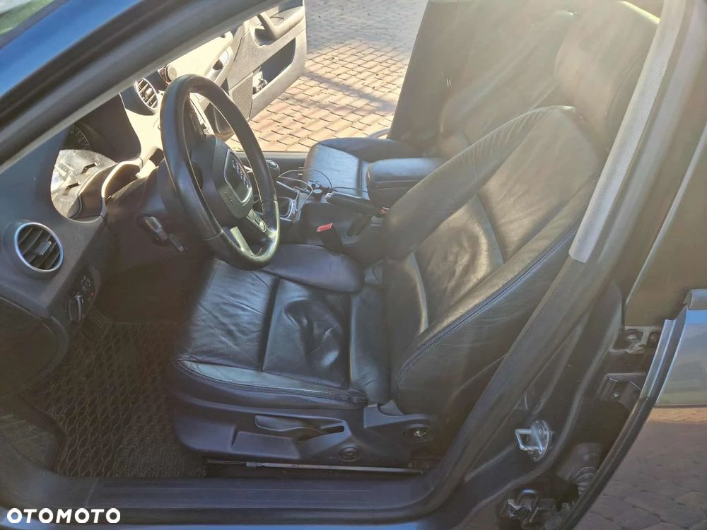 Audi A3 Sportback 2.0 TDI Quattro Ambition - 2
