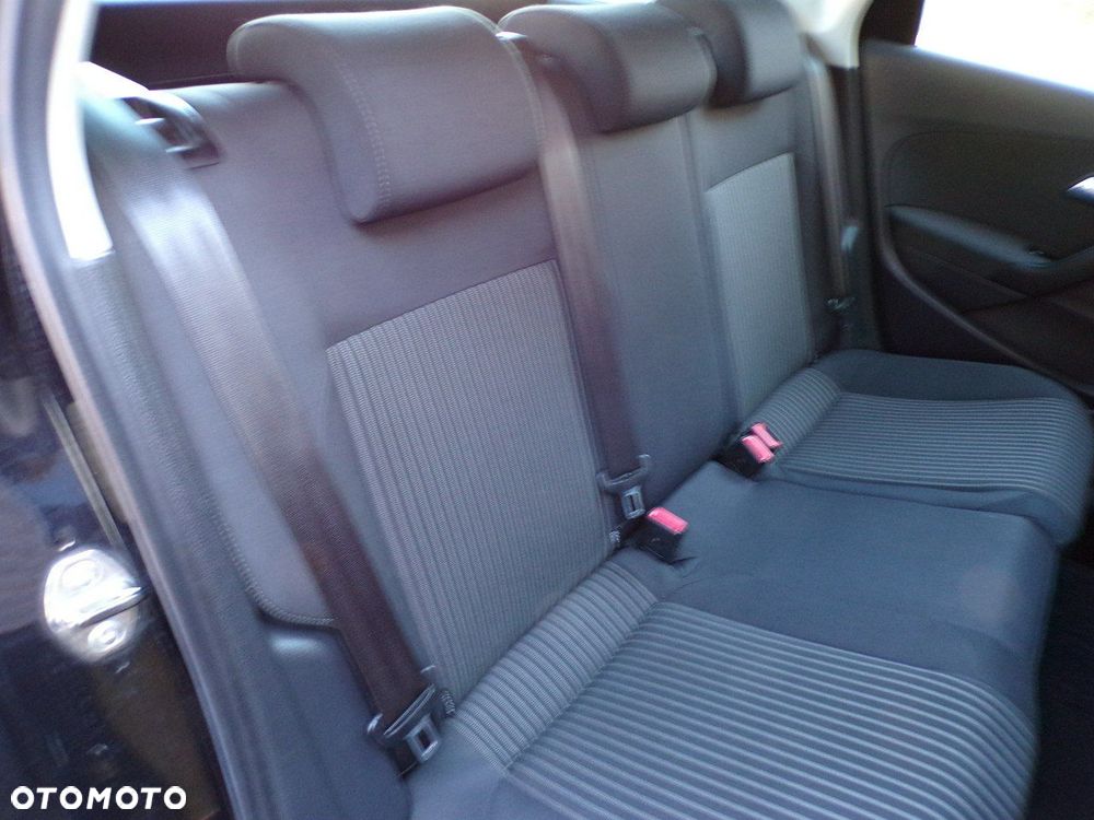 Volkswagen Polo - 24