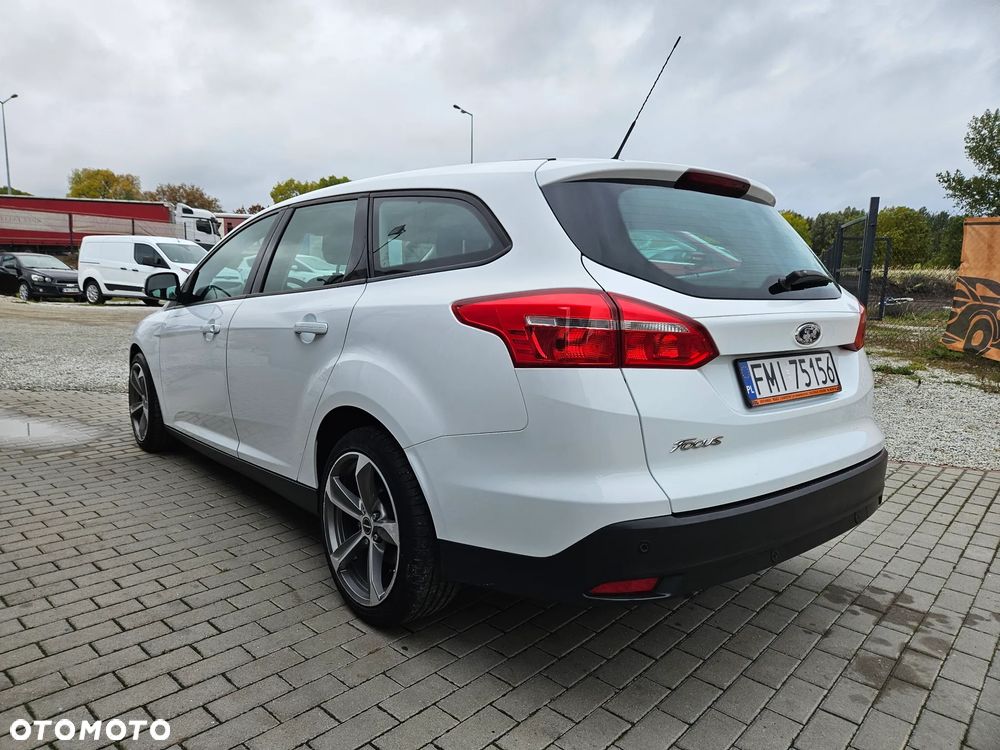 Ford Focus 1.5 TDCi Trend Sport ASS - 9