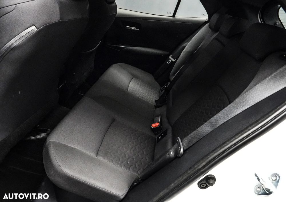 Toyota Corolla 1.8 HSD Dynamic - 15