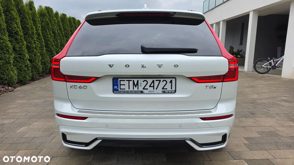 Volvo XC 60 T8 AWD Recharge Geartronic RDesign - 18