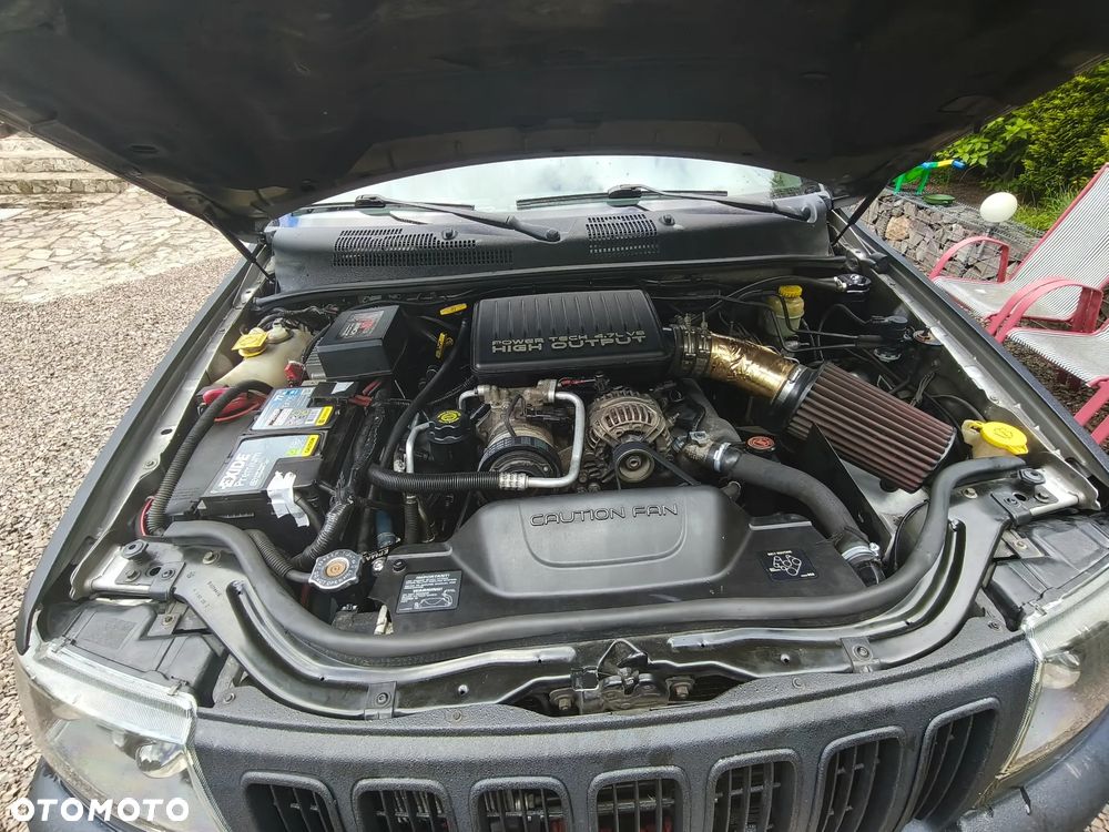 Jeep Grand Cherokee - 22
