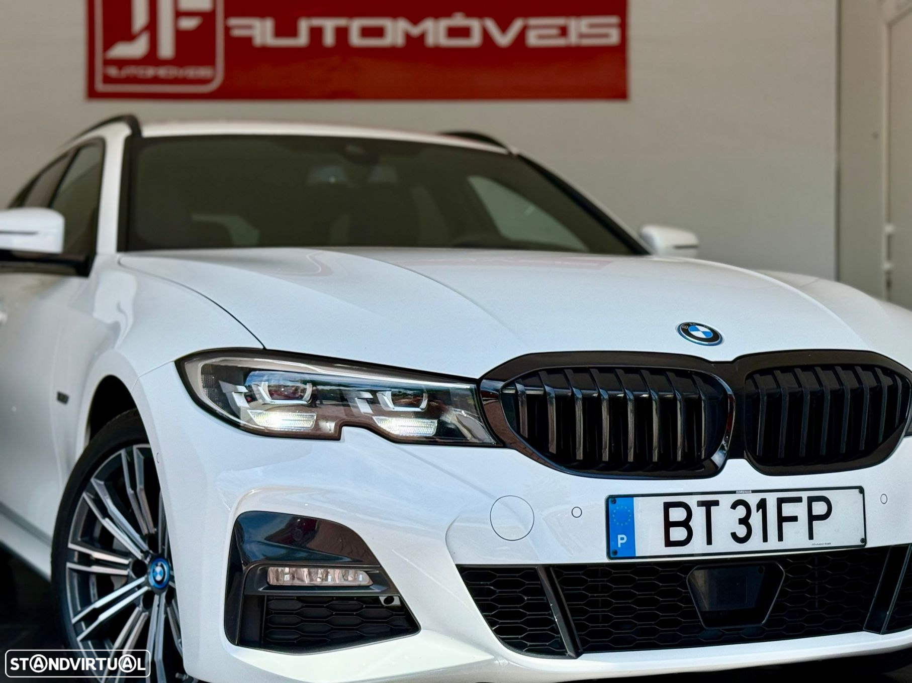 BMW 330 e Touring Pack M Auto - 2