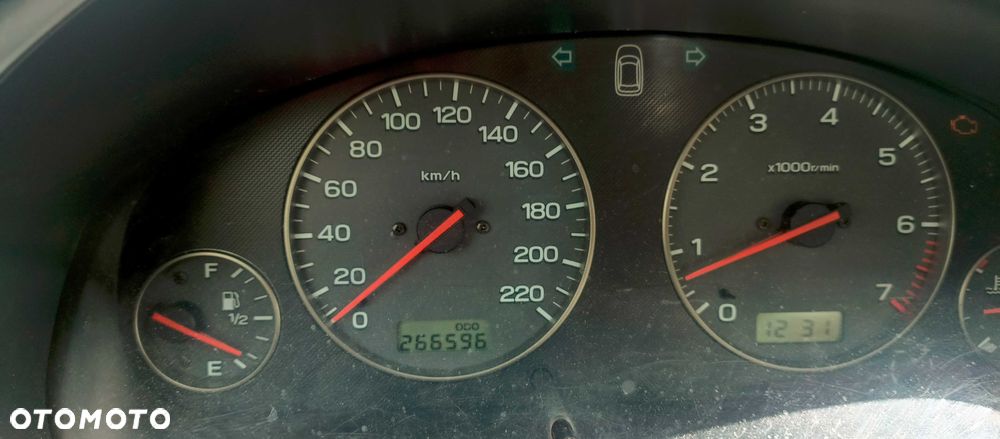 Subaru Legacy - 6
