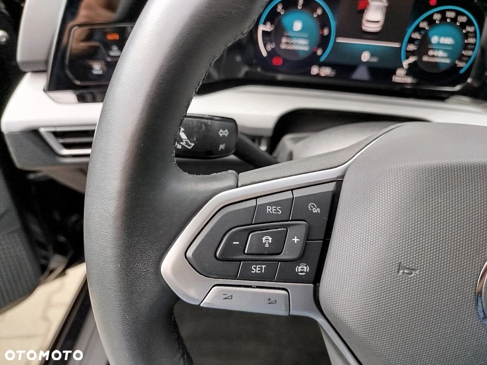 Volkswagen Golf 2.0 TDI Life - 19