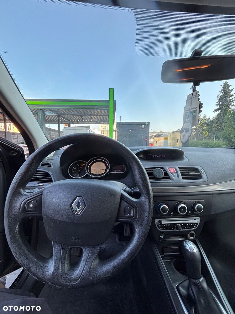 Renault Megane 1.5 dCi Authentique - 8