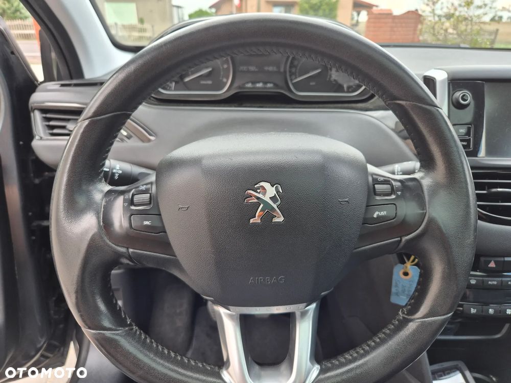 Peugeot 208 1.6 BlueHDi Allure S&S - 7
