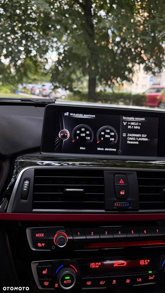 BMW Seria 3 318i Sport Line - 16