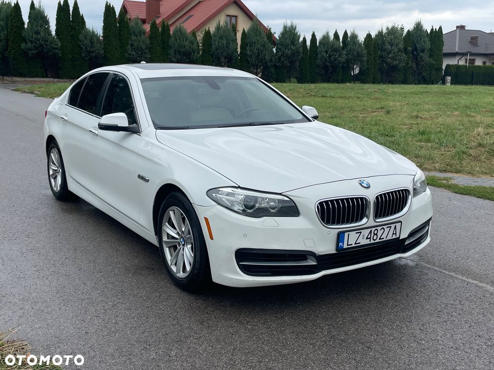 BMW Seria 5 528i xDrive Luxury Line - 34