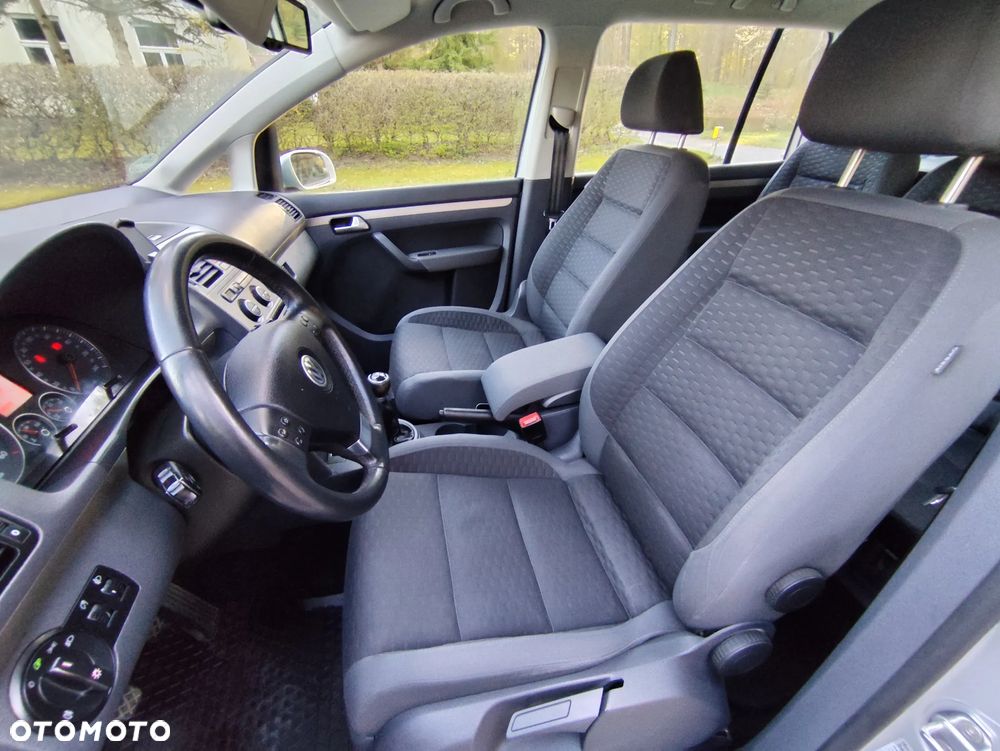 Volkswagen Touran 1.9 TDI DPF Trendline - 16