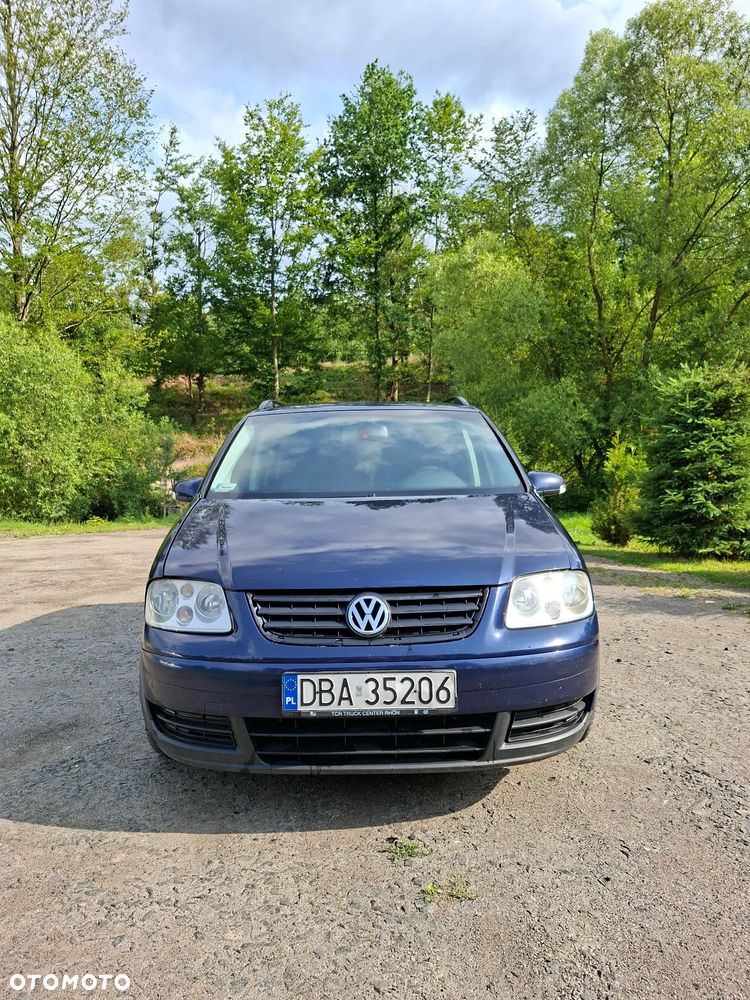 Volkswagen Touran - 2