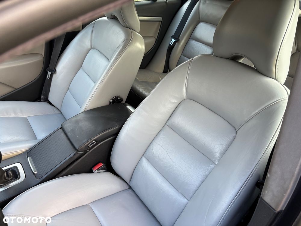 Volvo S80 - 15
