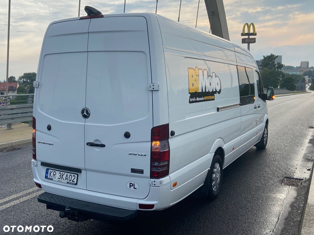 Mercedes-Benz Sprinter - 5