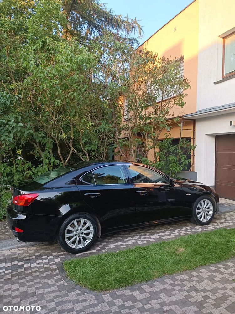Lexus IS 250 Prestige - 12
