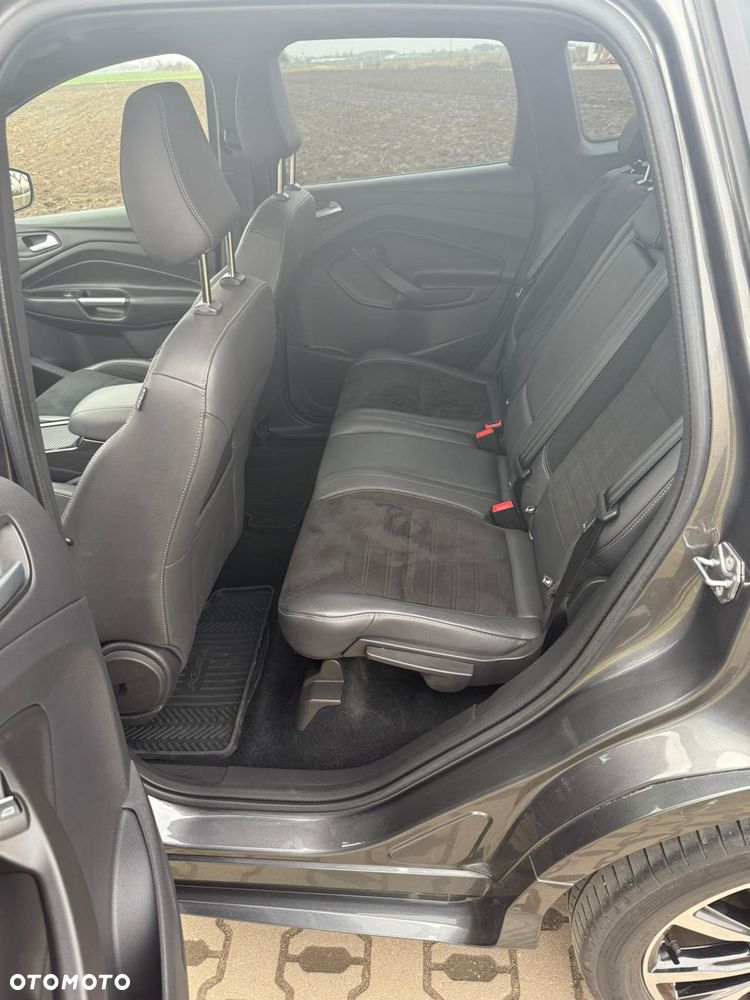 Ford Kuga 2.0 TDCi 4x4 ST-Line - 19