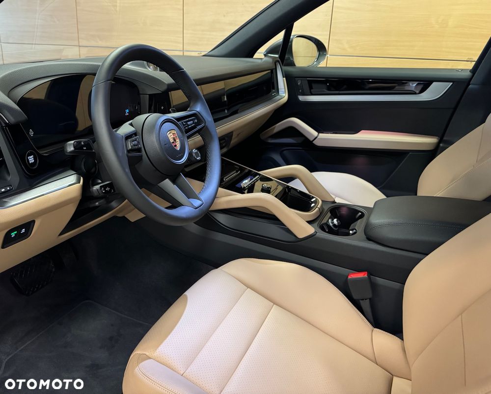 Porsche Cayenne Standard - 13