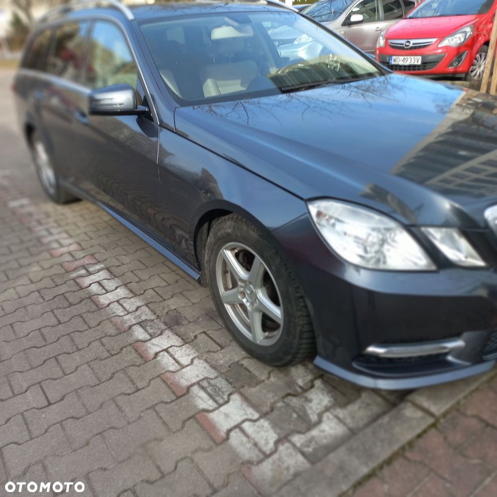 Mercedes-Benz Klasa E 220 CDI DPF BlueEFFICIENCY Automatik - 2
