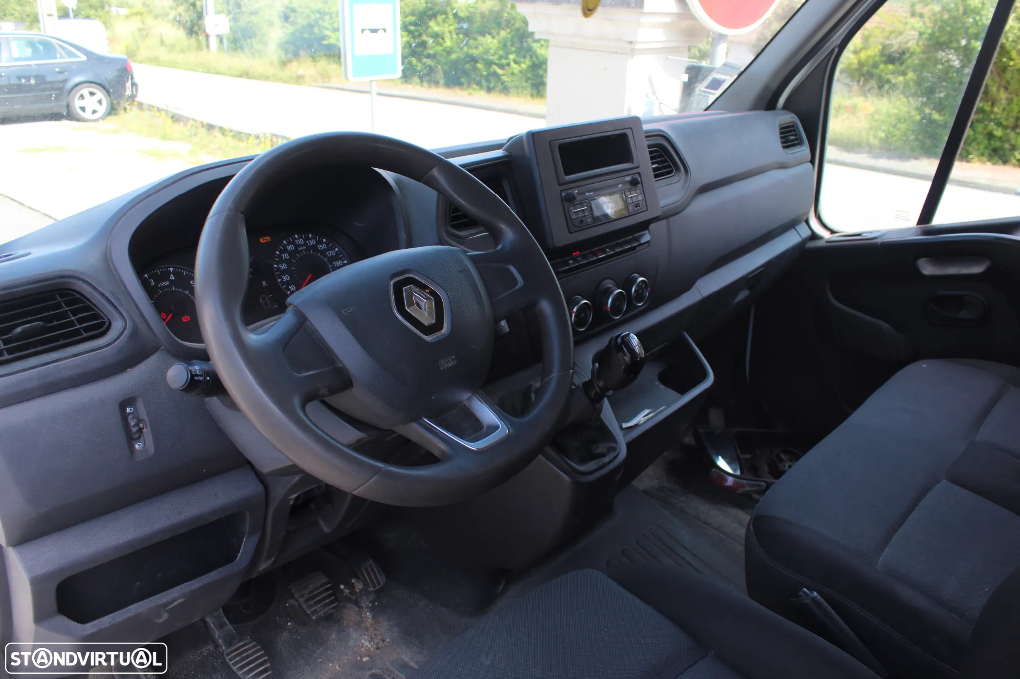Renault Master 2.3 dCi CAB/DUPLA // 145 cv - 9