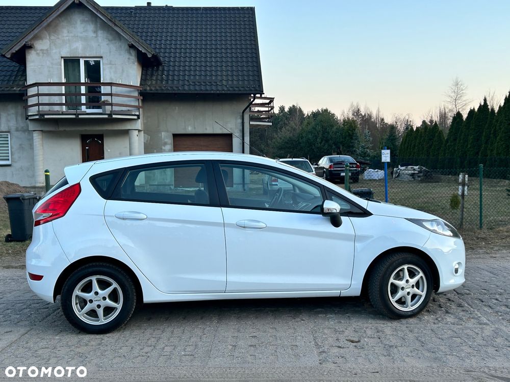 Ford Fiesta 1.25 Celebration - 4