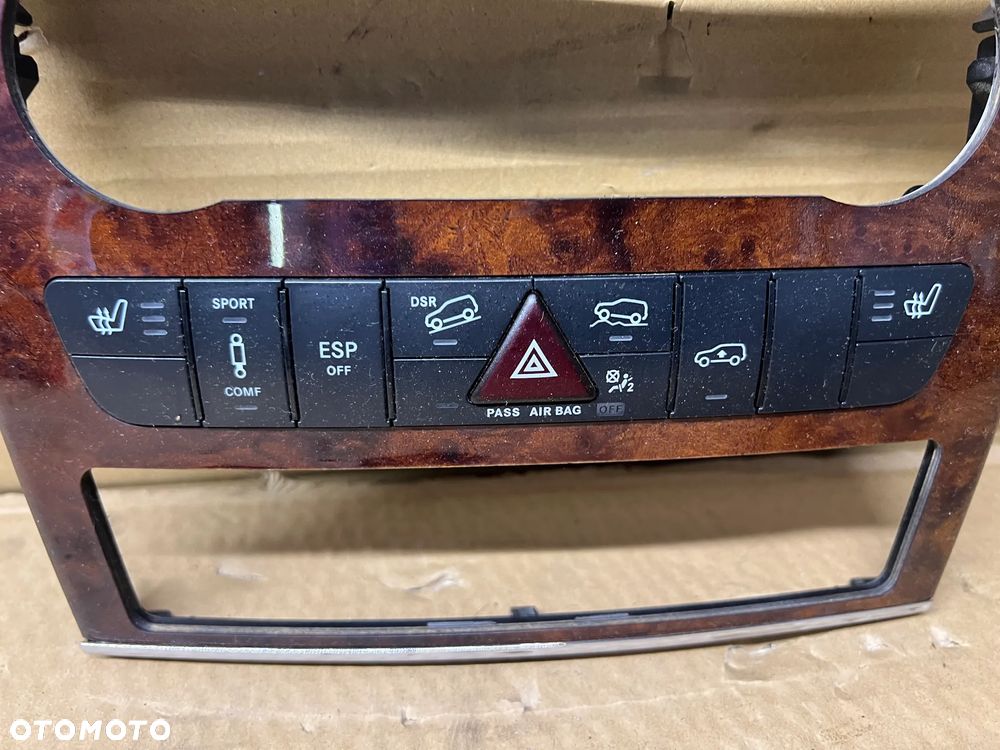 Panel zawieszenia grzania foteli ESP dekor Mercedes ML W164 A1648702810 - 2
