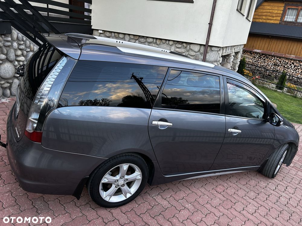 Mitsubishi Grandis - 5